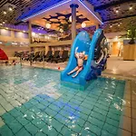 Apartment Stylish Retreat With Bbq And Modern Amenities Near Terme - Three Bedroom