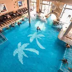 Stylish Retreat With Bbq And Modern Amenities Near Terme - Three Bedroom Apartment *