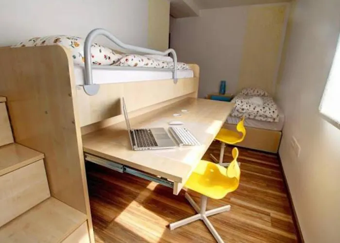 Stylish Retreat With Bbq And Modern Amenities Near Terme - Three Bedroom Апартаменты Добова