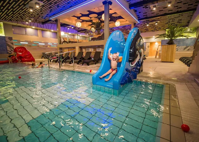 Apartment Stylish Retreat With Bbq And Modern Amenities Near Terme - Three Bedroom